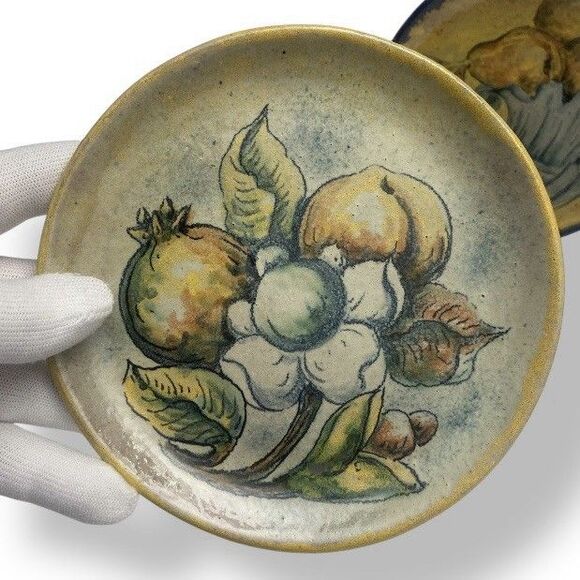 Two Capelo Studio Guanajuato 6” Mexican Pottery Wall Plates Fruits Signed - Picture 2 of 9